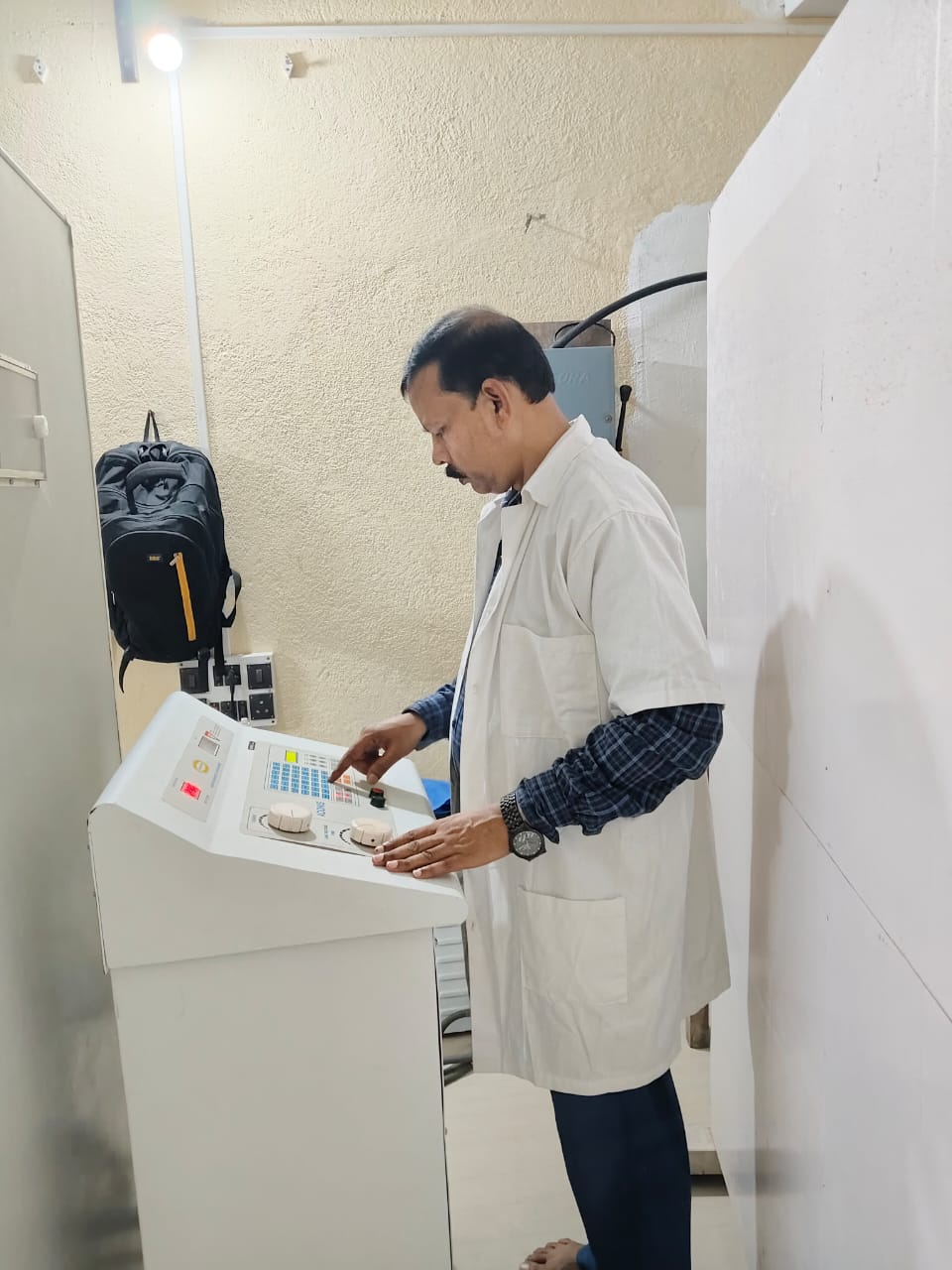 Dr. Tadit Kumar Das